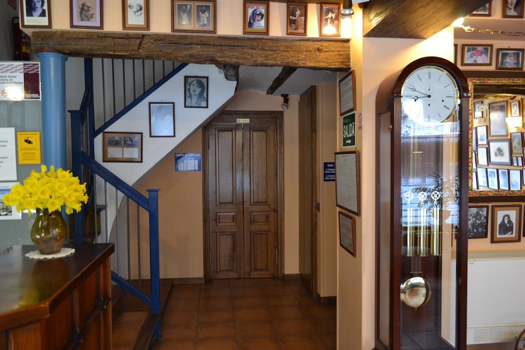 Hostal Santa Agueda Tarazona Esterno foto